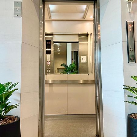Centro One Patong Hotel Bagian luar foto
