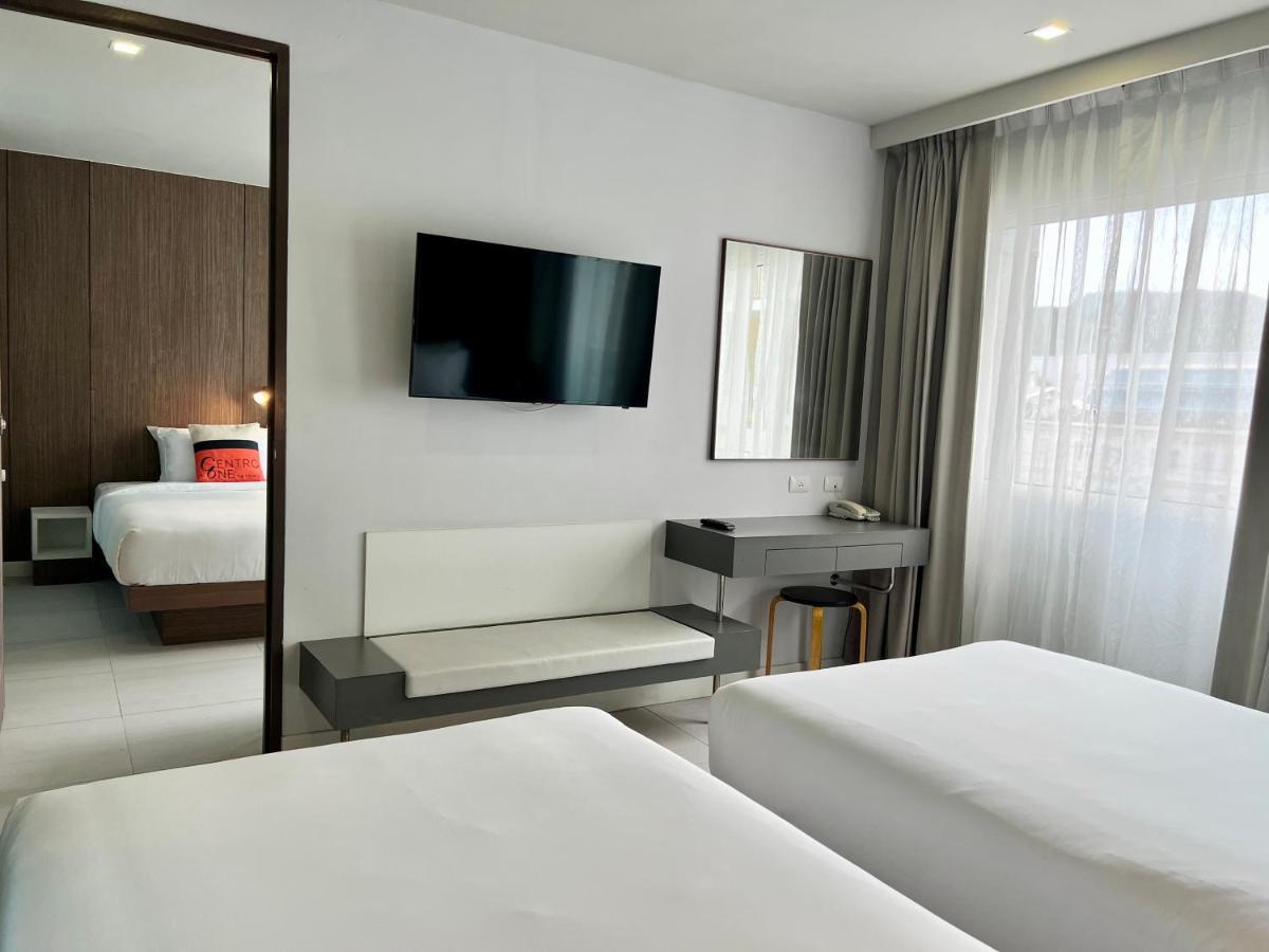 Centro One Patong Hotel Bagian luar foto